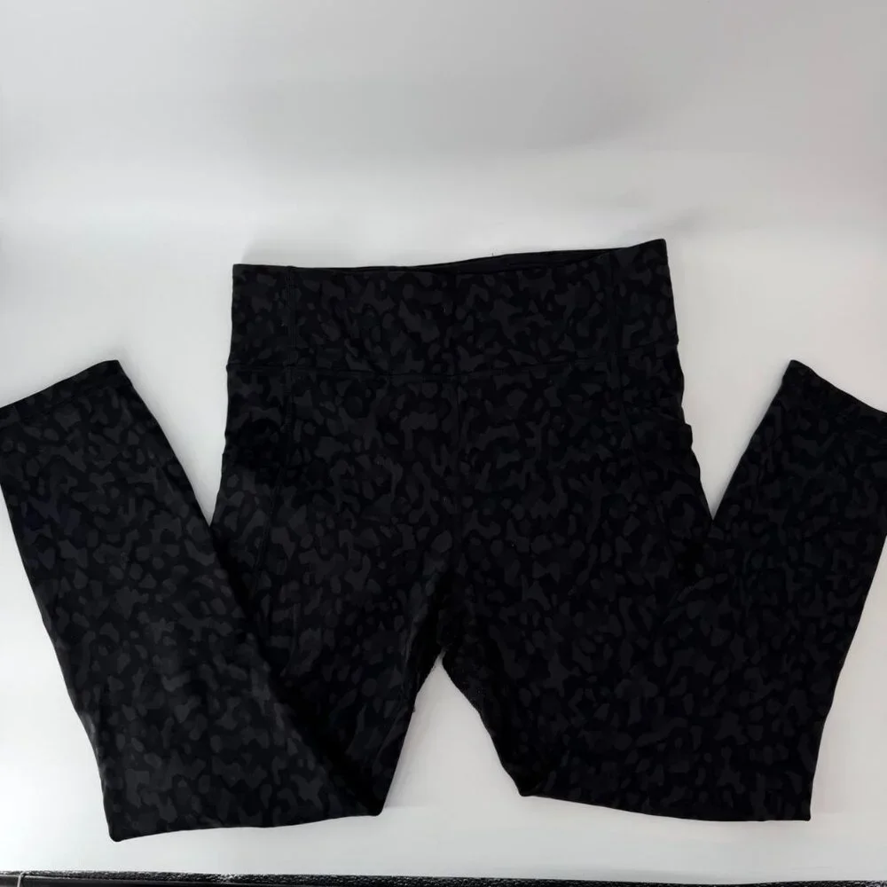 Lululemon Wunder Under HR Tight 24” Size 8 Camo Deep Coal - Picture 2 of 6